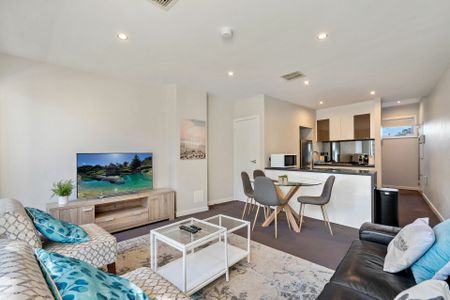 Modern 2-Bedroom Apartment in Prime Curtin Location - Photo 3