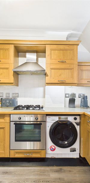 Elands Court, Camberley Elands Court, Camberley - Photo 1