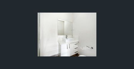 Charming Duplex in Convenient Fawkner Location - Photo 2