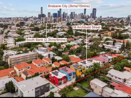 Inner City--Fully Furnished Studio, West End Centrally. Aircon, Wi-Fi, All bills included. $380/pw. Available 30/09/2025. - Photo 2