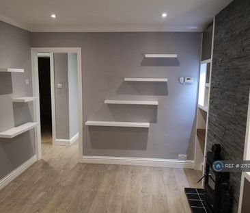 2 bedroom maisonette to rent - Photo 3