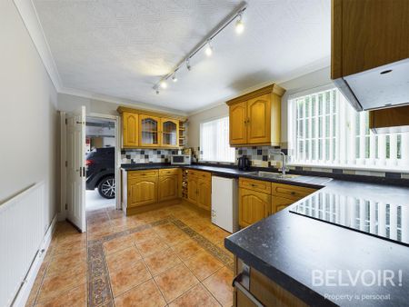 1 bedroom ground floor flat to rent - Photo 4