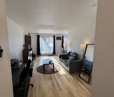 4/2 à Louer Pour 1er Avril - Photo 1