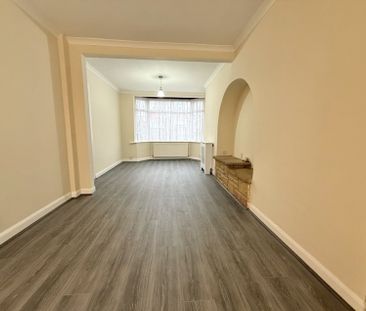 Thomas Landsdail Street, Cheylesmore - - Photo 2