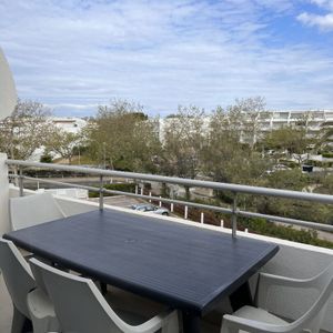 T2 meublé première ligne mer avec parking, - Photo 3