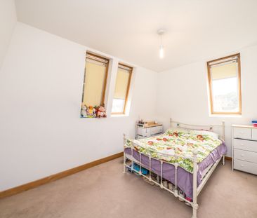 Floyd Road, Charlton, SE7, London - Photo 2