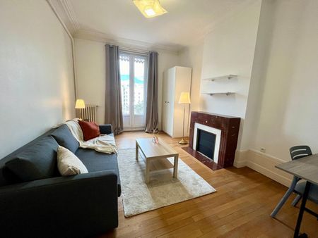 Location Appartement 2 pièces 70m² GRENOBLE 38000 - Photo 2