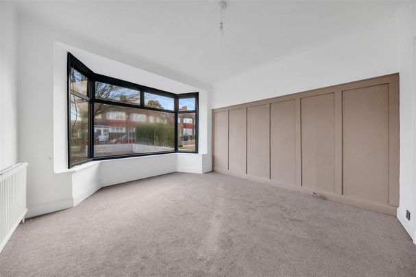 4 bedroom semi-detached house to rent - Photo 1