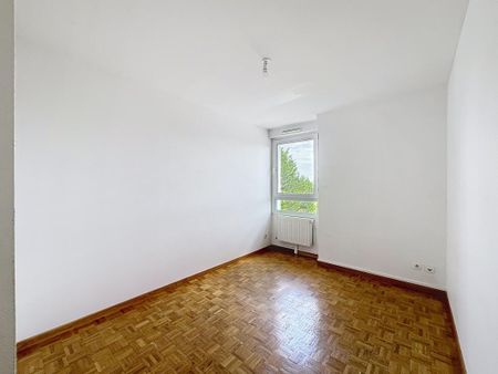Location Appartement 3 pièces 76m² PETIT COURONNE 76650 - Photo 3