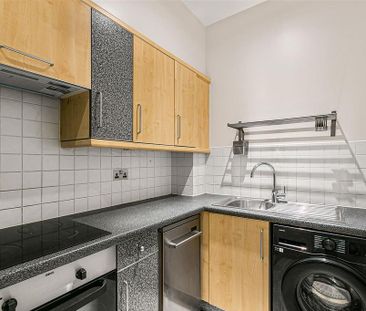 2 bedroom flat to rent - Photo 6