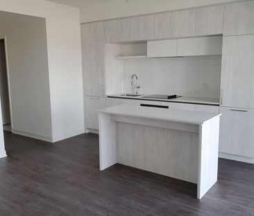 For Lease - 2 David Eyer Road Unit# 229, Richmond Hill, Ontario - Photo 1