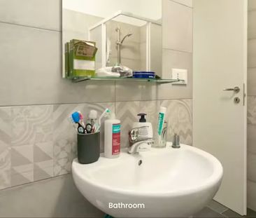 Via Francesco Caracciolo, Milan, Lombardy 20155 - Photo 5