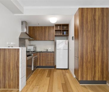 416/360 St Kilda Road - Photo 1