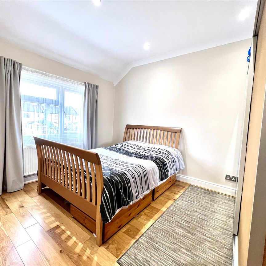 Penshurst Road, Thornton Heath - Photo 1