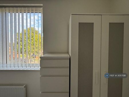 3 bedroom terraced house to rent - Photo 3