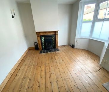 Bury Avenue, Newport Pagnell - Photo 3