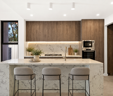 Contemporary Living & Entertaining - Photo 3