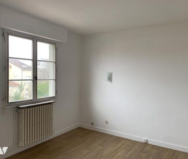 A LOUER : MAISON DE VILLE A REIMS PROCHE PLACE LUTON - TYPE 4 (2 ch... - Photo 2