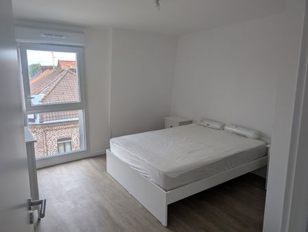 Location Appartement 3 pièces 70m² ARMENTIERES 59280 - Photo 5