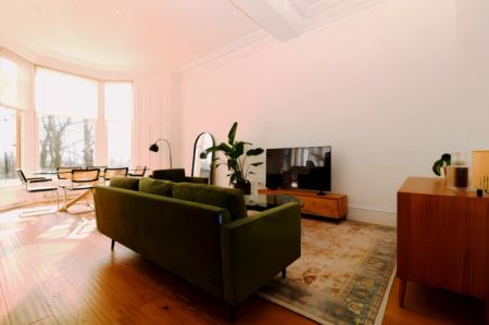 2Bedrooms, 2Bathrooms - Photo 2