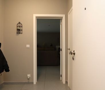 PRACHTIG INSTAPKLAAR RUIM APPARTEMENT MET PRIVETUIN - Photo 4