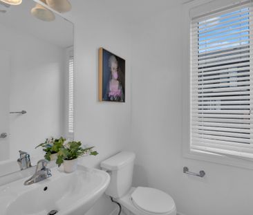 For Lease - 792 Kootenay Path, Oshawa, Ontario - Photo 6