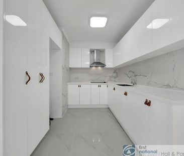 Unparalleled in quality and location - Photo 4