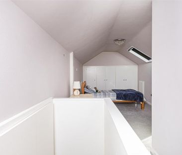 2 bedroom semi-detached bungalow to rent - Photo 3