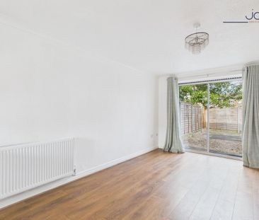 2 bedroom terraced house to rent - Photo 2