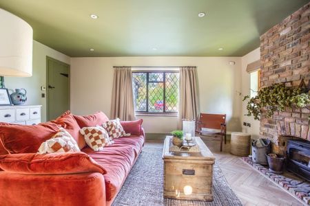 4 bedroom detached house to rent - Photo 3