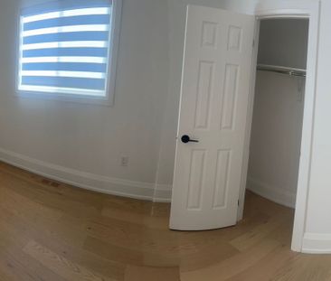 For Lease - 37 Oceanpearl Crescent, Whitby, Ontario - Photo 3