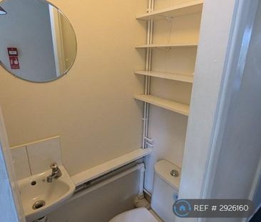 1 bedroom in a house share to rent - Photo 6