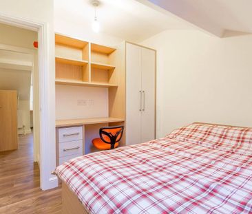 3 bedroom apartment to rent - Photo 4