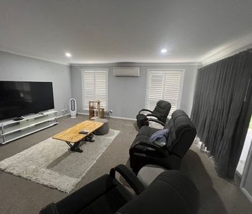 Executive Villa located in a quite Cul-De-Sac - Photo 1