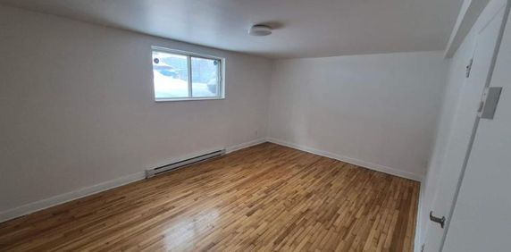 3 CH - 1 SDB - Longueuil - $1,350 /mo - Photo 2