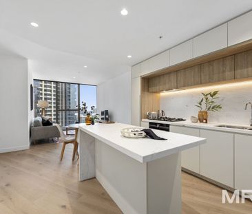 2101/648 Lonsdale Street, Melbourne - Photo 4