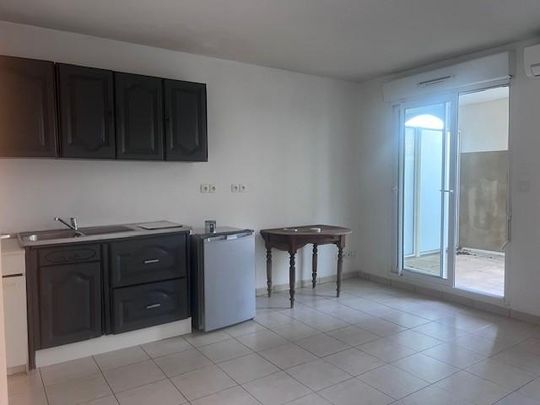 Location Appartement 1 pièce 24m² BRIGNOLES 83170 - Photo 1