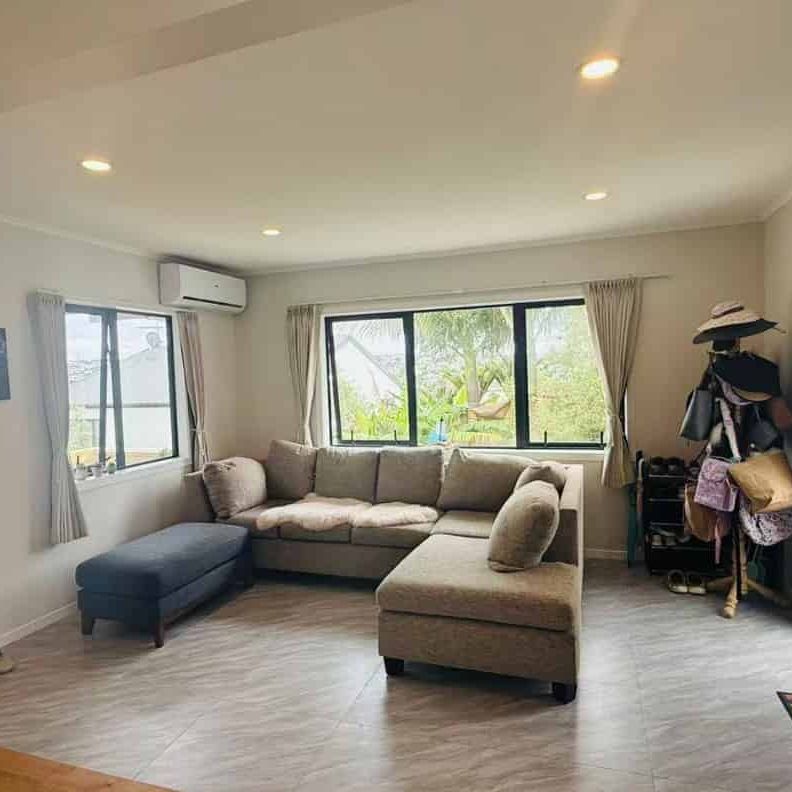 Fully Renovated Home with 3 Bedrooms Upstairs + 2 Large Rumpus Rooms Downstairs - Photo 1