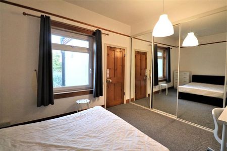 3 bedroom house share for rent in Harold Road, Birmingham, B16 - Photo 3