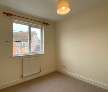 Cashford Gate, Taunton - Photo 1