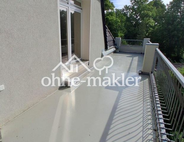 Dachgeschosswohnung in Berlin (Wannsee) - Photo 1