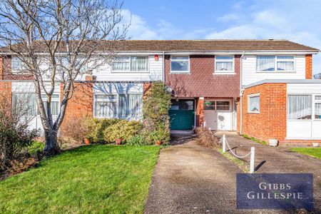 3 bedroom semi-detached house to rent - Photo 2