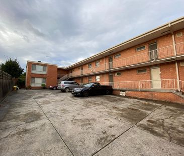 One Bedroom Apartment In A Quiet Location - Photo 5