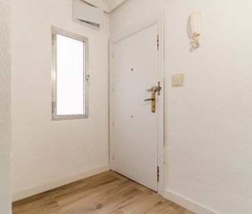 Room with balcony in&nbsp;Villaverde - Photo 5