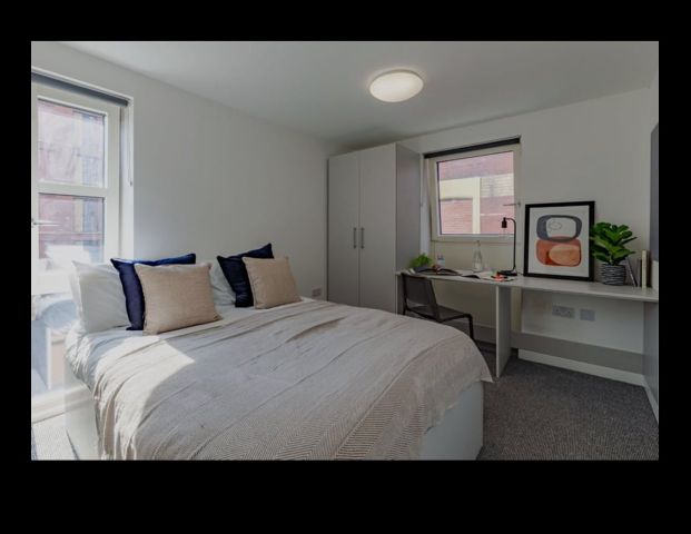 Room in a Shared House, Radford Mill, NG7 - Photo 1