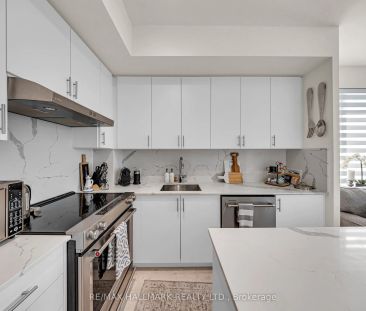 9000 Jane Street #427 - Photo 6