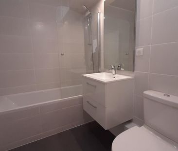 location Appartement T1 DE 30.75m² À PARIS - Photo 3