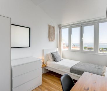 Calçada do Marquês de Abrantes, Lisbon, Lisbon 1200-163 - Photo 2