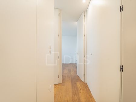 Apartamento T2 Renovado com Terraço - Foz Do Douro - Photo 3