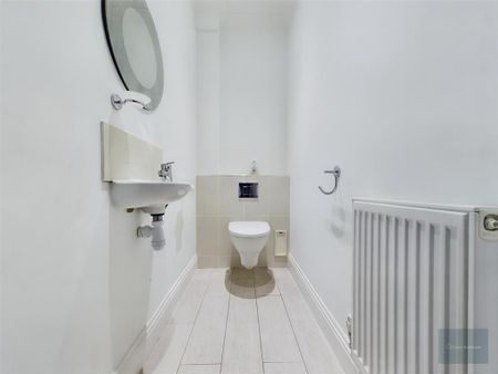 2 bedroom maisonette to rent - Photo 4